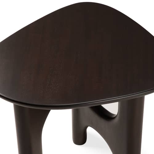 Beistelltisch Flow holz braun / 54 x 50 x H 46 cm - Ethnicraft - Mahagoni Rosabraunes Mahagoni - Mahagoni gebeizt