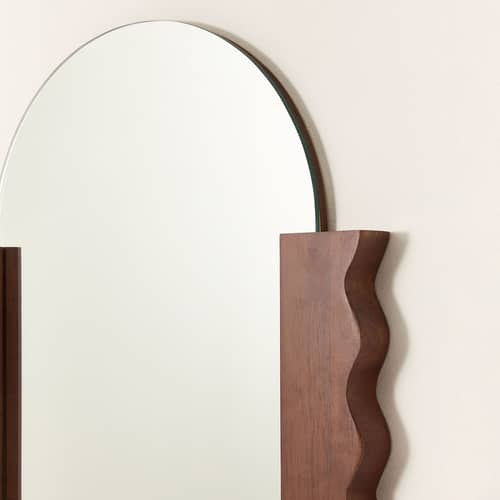 Wandspiegel Heju X Nobodinoz holz braun / Small – 53 x 75 cm - NOBODINOZ - H 75 cm / Holz dunkel - Glas, Massives Heveaholz