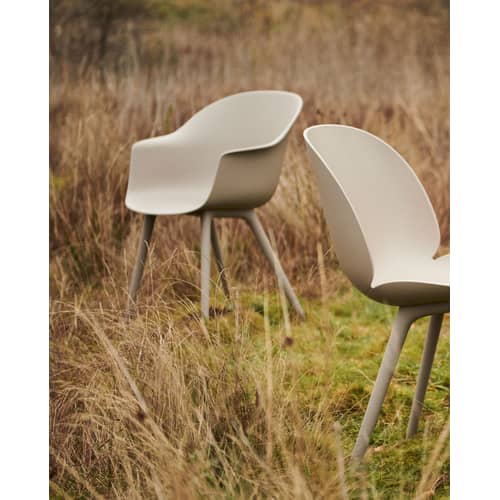 Chaise Beetle OUTDOOR plastique beige - Gubi - New beige - Polypropylène