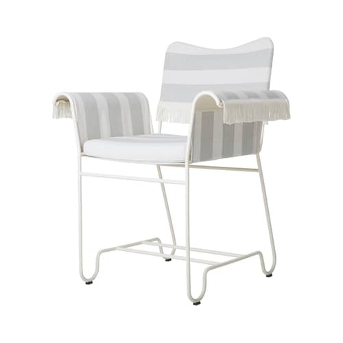 Gepolsterter Sessel Tropique textil grau / Mit Fransen - Stoff / Matégot, Wiederauflage der 50er - Gubi - Gestreift bläulich grau / Fuß weiß - Gewebe, rostfreier Stahl, Schaumstoff