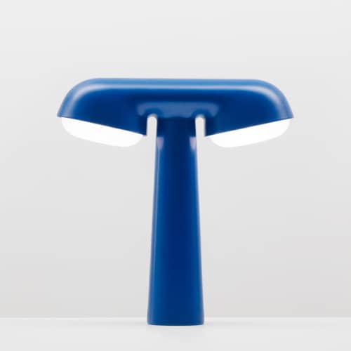 Lampe TGV Table lamp metal blue / Moustache & SNCF joint creation - Moustache - Blue - Aluminium, Polycarbonate
