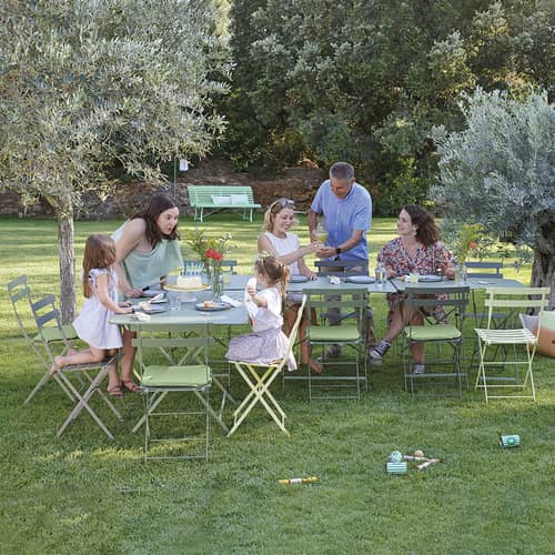 Table pliante Bistro métal jaune / 97 x 57 cm - 4 personnes - Trou parasol - Fermob - Miel texturé - Acier laqué