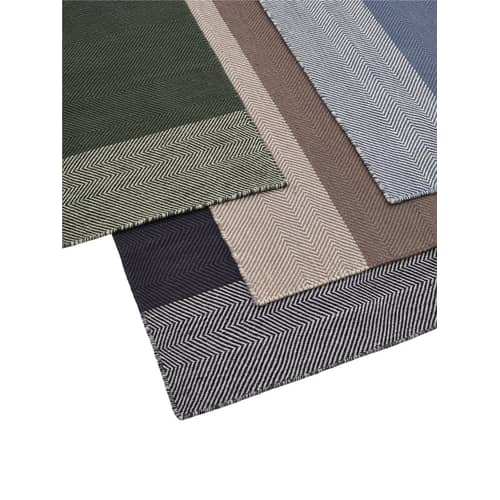 Tappeto Varjo tessuto blu / 200 x 300 cm - Tessuto a mano - Muuto - Blu - Lana