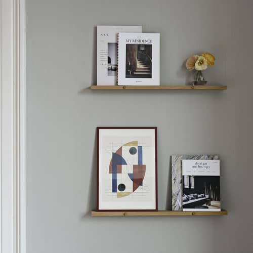 Etagère porte-cadres Gallery Shelf bois naturel / L 70 x Prof. 8 cm - Rainurée - MOEBE - Chêne naturel - Chêne massif