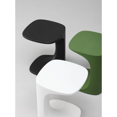 Table d\'appoint Font plastique vert / Polyéthylène - 42 x 42 x H 52 cm - Kristalia - Vert - Polyéthylène