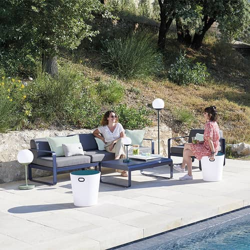 Gartensofa 3-Sitzer Bellevie metall textil weiß 3-Sitzer / L 235 cm - Stoff weißgrau - Fermob - Honigfarben / Stoff weißgrau - , lackiertes Aluminium, Polyacryl-Gewebe