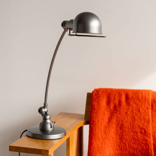 Lampada da tavolo Signal SI400 metallo argento / 1 braccio - L 40 cm - Design 1950 - Jieldé - Titanio - Acciaio, Ghisa di alluminio