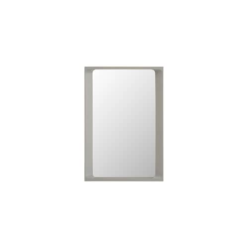 Miroir mural Arced bois gris / 80 x 55 cm - Muuto - Gris clair - Bois d\'épicéa laqué, Verre