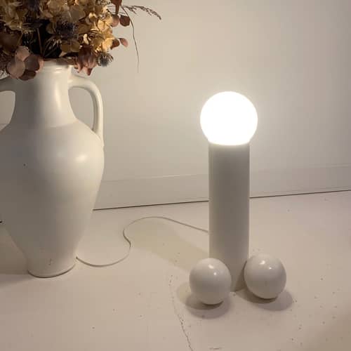 Lampe de table Phallus métal blanc / H 45 cm / Seconde vie - Axel Chay - Blanc - Acier laqué, Verre