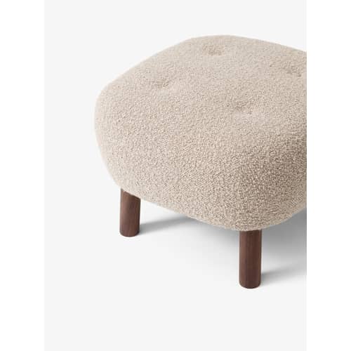 Pouf ATD1 tissu bois beige / Laine bouclée - &tradition - Laine bouclée beige / Noyer - Bois, Laine bouclée, Mousse HR, Polyester