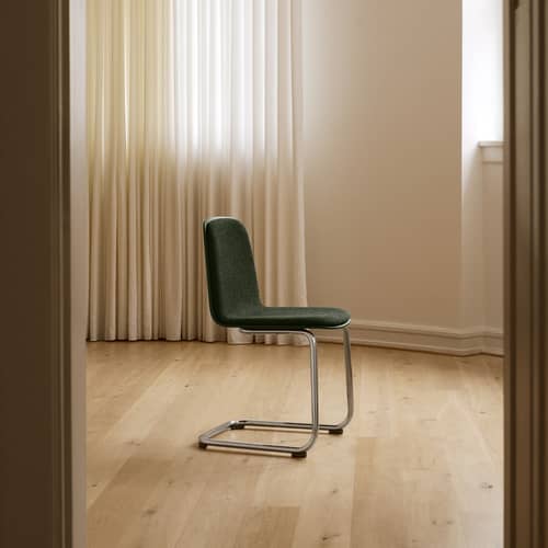 Chaise rembourrée Brink tissu vert - Muuto - Vert olive foncé - Mousse, Placage de bois certifié FSC, Tissu