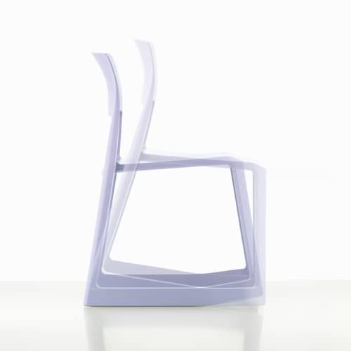 Tip Ton RE Stacking chair plastic material purple / Recycled - Tilting & ergonomic - Vitra - Light Lavander - Recycled polypropylene