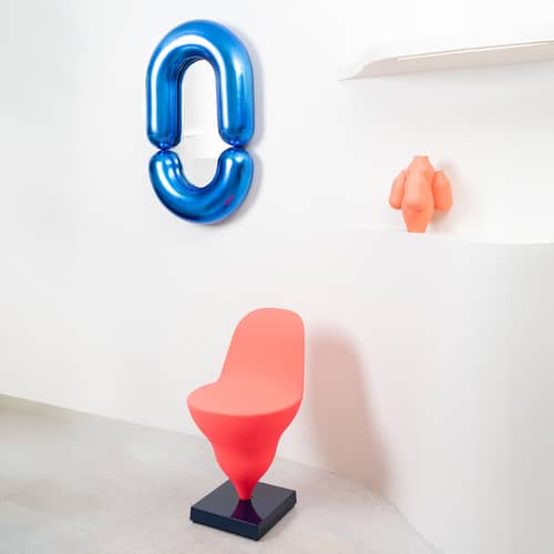 Miroir mural Zodiac Bumper Medium /  L 55 x H 90 cm - Jean-Baptiste Fastrez, 2020 - Moustache - Bleu métallisé - Céramique, Verre