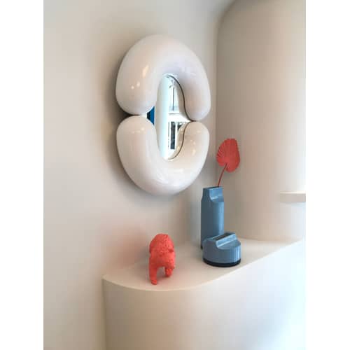 Miroir mural Zodiac Bumper Small céramique blanc / L 55 x H 70 cm - Jean-Baptiste Fastrez, 2020 - Moustache - Blanc - Céramique, Verre