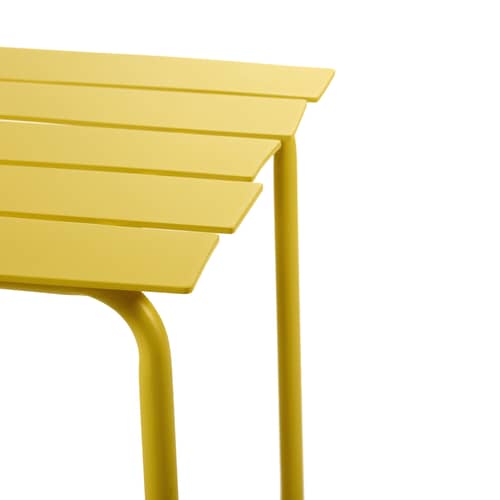 Table carrée Aligned métal jaune / By Maarten Baas - 70 x 70 cm / Aminium - valerie objects - Jaune - Aluminium thermolaqué