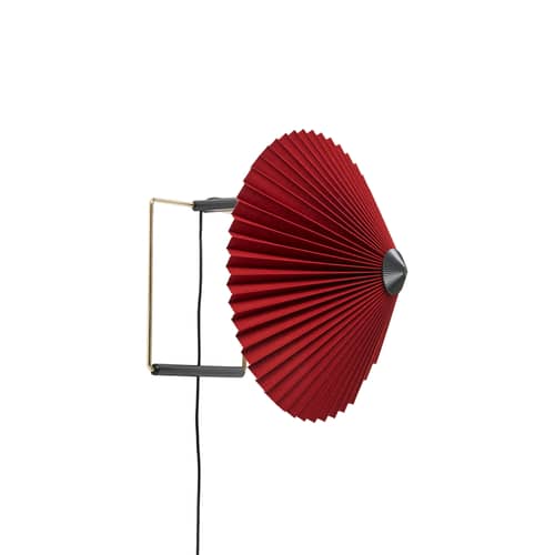Applique con presa Matin Small tessuto rosso LED orientabile / Ø 30 cm - Hay - Rosso ossido - Cotone pieghettato, Filo d\'acciaio