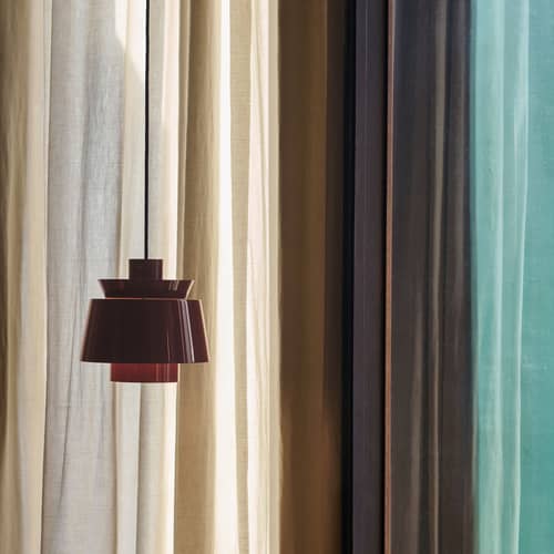 Suspension Utzon JU1 métal rouge / Réédition 1947 - &tradition - Bordeaux foncé - Métal laqué