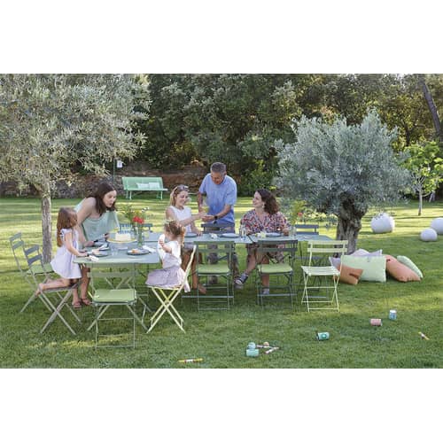 Bistro Foldable table metal red / 57 x 37 cm - Steel / 2-seater - Fermob - Black cherry - Lacquered steel