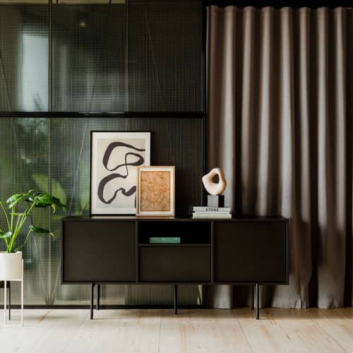 Buffet Bau bois noir / L 180 x H 79 cm - NOO.MA - Noir volcan - Acier, Aluminium, Mélamine