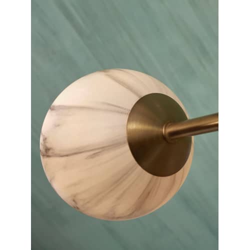 Suspension Carrara métal blanc or / 3 bras & 6 globes - Verre effet marbre / L 99 x H 95 cm / Seconde vie - It\'s about Romi - Blanc effet marbre / Or - Métal, Verre