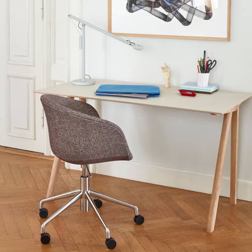 Lampe de bureau Fifty-Fifty LED métal gris / Orientable - Hay - Gris cendré - Aluminium thermolaqué