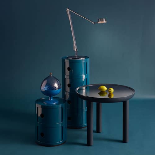 K-TOP Coffee table glass blue / Ø 60 x H 50 cm - Mirror Tray - Kartell - Mirror Smoke / Blue - Mirror finish glass, Natural beechwood