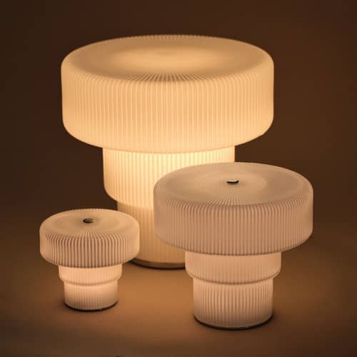 Lampe sans fil rechargeable Ripple Large LED / Ø 19 x H 16,5 cm - Ferm Living - Blanc - Verre soufflé bouche
