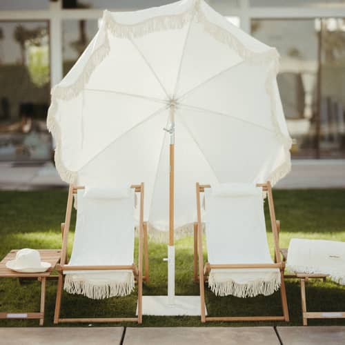 Pied de parasol The Classic métal blanc / 16 Kg - Pour mât de 2,5 à 3,8 cm / Seconde vie - BUSINESS & PLEASURE - Blanc Antique - Acier carbone