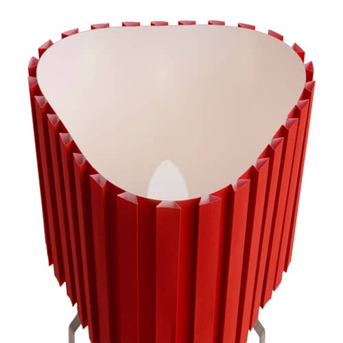 Tischleuchte Canelé textil rot - Hay - Tomatenrot - plissiertes Gewebe, verchromter Stahl
