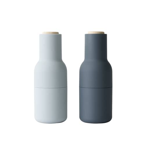 Ensemble moulins sel & poivre Bottle/ Silicone soft touch - Audo Copenhagen - Tons bleus / Bouchon hêtre - Céramique, Hêtre, Plastique finition soft touch