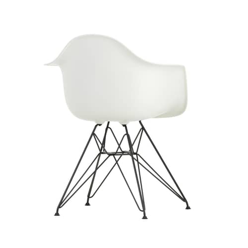 Fauteuil RE DAR - Eames Plastic Armchair / (1950) - Pieds noirs / Recyclé - Vitra - Blanc coton / Pieds noirs - Acier laqué époxy, Plastique recyclé post-consommation