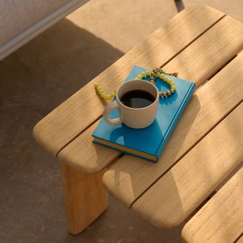 Assemble Coffee table natural wood / 55 x 55 cm - Muuto - Teak - FSC™-certified teak