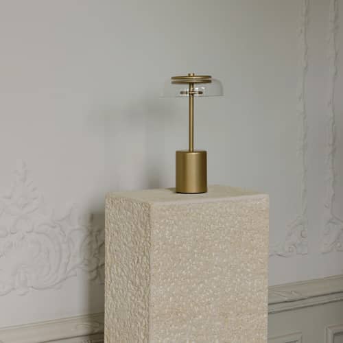 Kabellose, wiederaufladbare Außenlampe Blossi LED plastikmaterial gold / H 26 cm - NUURA - Messing / Transparent - Metall, Polyacryl