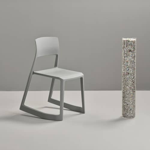Chaise empilable Tip Ton RE / Plastique recyclé - Inclinable & ergonomique - Vitra - Gris - Polypropylène recyclé