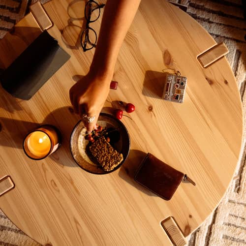 Couchtisch Tuck holz natur / Niedriges Tablett – Ø 70 cm - KARUP - Niedriges Tablett - FSC-zertifiziertes Massivholz Kiefer