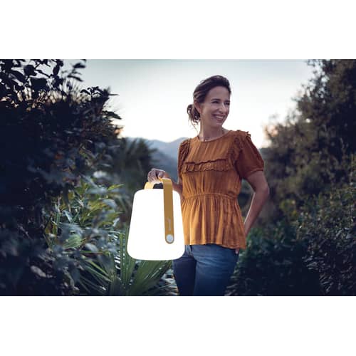 Lampada da esterno ricaricabile senza fili Balad Large LED metallo materiale plastico giallo / H 38 cm - Ricarica USB - Fermob - Miele - Alluminio, Polietilene