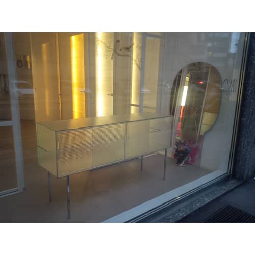 Buffet Commodore bas verre transparent / Verre quadrillé - L 180 x H 98 cm - Glas Italia - Translucide quadrillé / Pieds chromés - Métal chromé, Verre trempé
