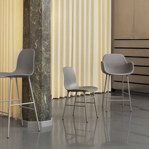 Barhocker Form plastikmaterial grau / H 75 cm - Normann Copenhagen - Grau / Grauer Fuß - lackierter Stahl, Polypropylen