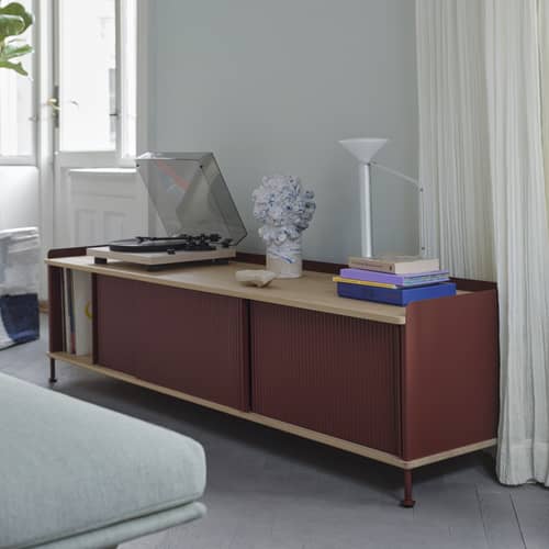 Buffet Enfold metallo legno grigio / L 186 x H 48 cm - Muuto - Rovere / Grigio - Acciaio laccato, Massello di quercia oliato