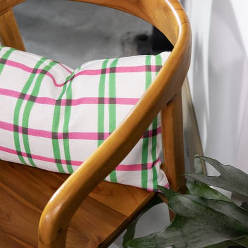 Clash Cushion cover textile multicoloured / 50 x 30 cm - & klevering - 50 x 30 cm / Pink & Green - Polyester