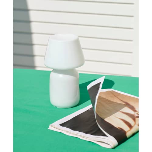 Lampada da esterno ricaricabile senza fili Apollo vetro bianco / Vetro soffiato a bocca - Hay - bianco - Vetro soffiato a bocca