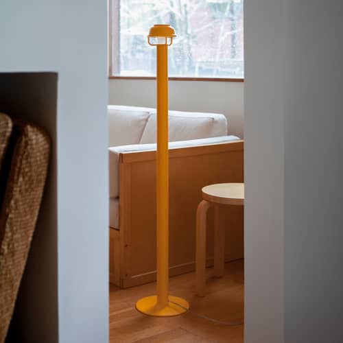 Lampadaire Kori - ARTEK - Orange - Acier, Aluminium