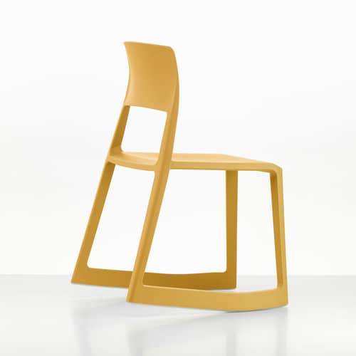 Sedia impilabile Tip Ton RE materiale plastico giallo / Riciclato - Inclinabile ed ergonomico - Vitra - Mango - Polipropilene riciclato
