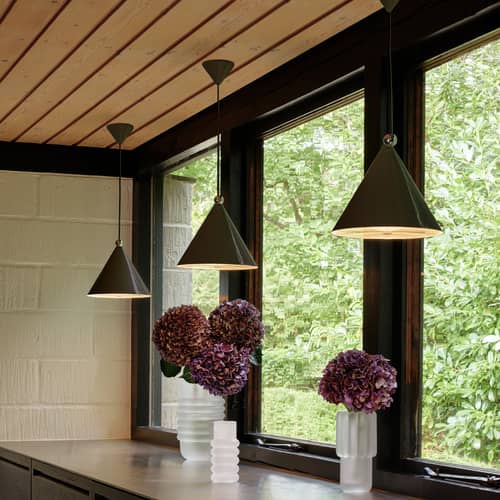 Pose LED Pendant metal green / Ø 25 x H 24.5 cm - Adjustable - Tom Dixon - Kelp - Powder coated steel