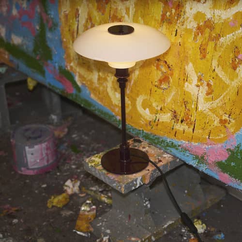 Lampe de table PH 2/1 bordeaux / Réédition 1927 - Louis Poulsen - Bordeaux brillant / Blanc - Aluminium laqué, Verre soufflé bouche