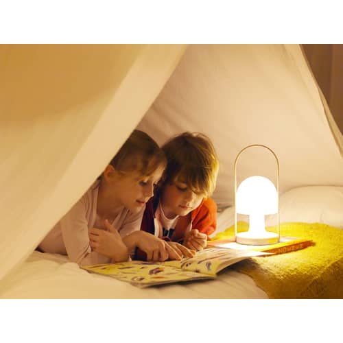 Lampe sans fil rechargeable FollowMe plastique blanc bois naturel / LED - H 29 cm - Marset - H 29 cm / Blanc & bois - Contreplaqué de chêne, Polycarbonate
