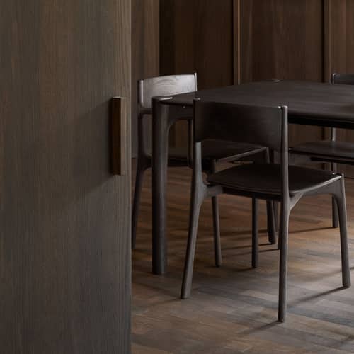 Table rectangulaire PI bois marron / 140 x 80 cm - 6 personnes - Ethnicraft - Teck brun foncé - Teck massif