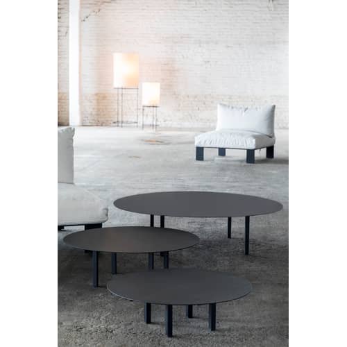 01 Small Coffee table metal black / Ø 68 x H 20 cm - Serax - Ø 68 x H 20 cm - Lacquered steel
