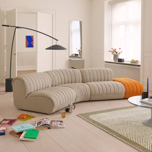 Pouf Coltre tissu beige / 108 x 51 cm - Muuto - Sable - Bois certifié FSC, Mousse, Tissu