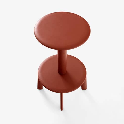 Sgabello alto girevole Massif AV39 legno rosso / H 65 cm - &tradition - Rosso-arancio / Rosso-arancio di base - Acciaio termolaccato, Massello di quercia colorato